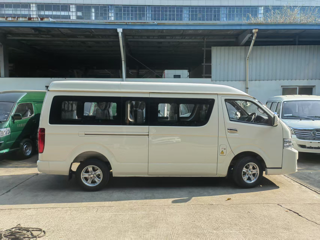 Dongfeng Zhiji 14 Seat Sea Lion Hiace Pure Electric Right-hand Drive Passenger Car Van minibus